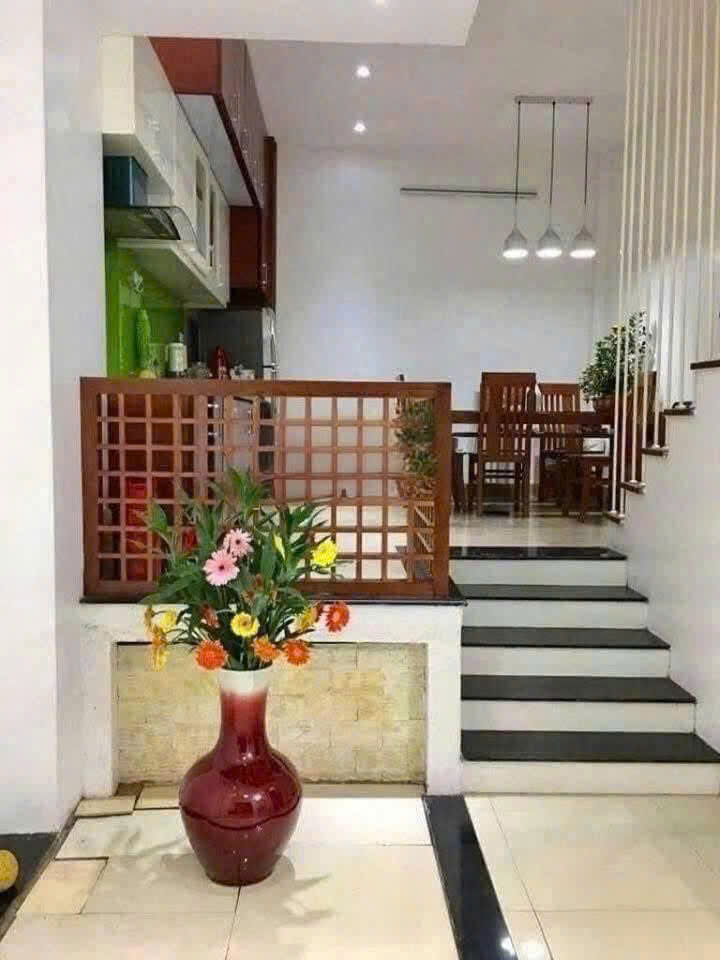 Cho thuê nhà Phố Trương Định, 39m2, 4 tầng, 3 ngủ, 12 Triệu - Ảnh chính